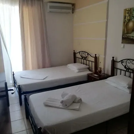 Sea Side Economou Aparthotel