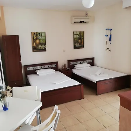 Sea Side Economou 3*