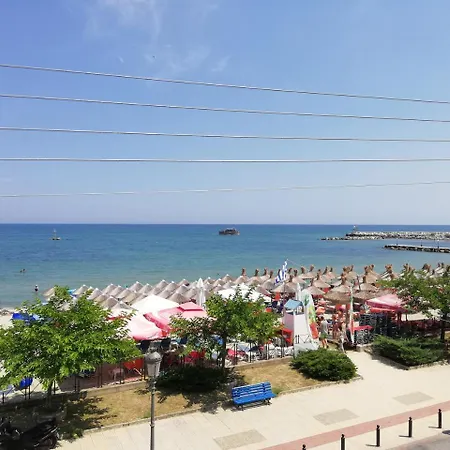 Sea Side Economou מלון דירות 3*