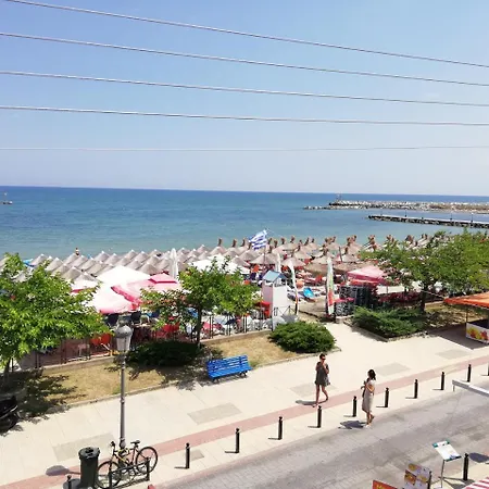 Sea Side Economou מלון דירות 3*