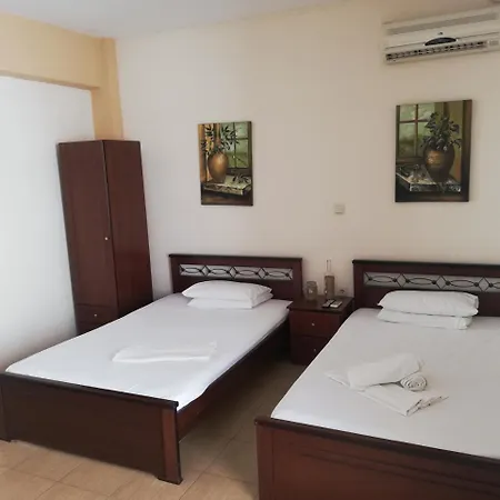 מלון דירות Sea Side Economou 3*