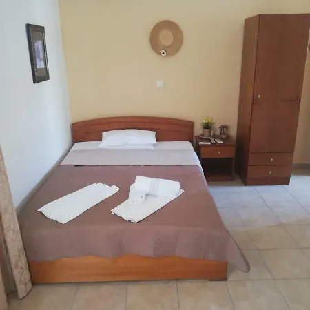 מלון דירות Sea Side Economou 3*