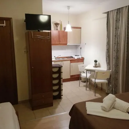 Sea Side Economou 3*