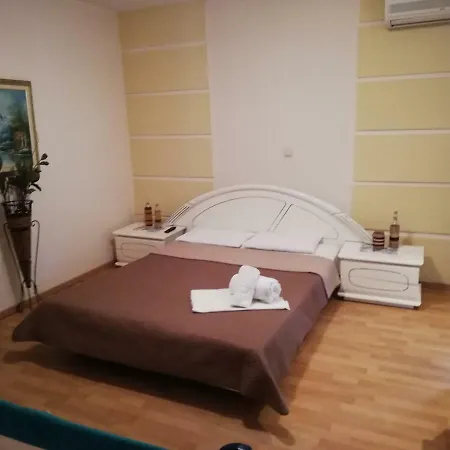 Sea Side Economou 3*