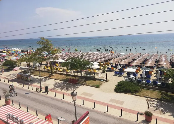 Sea Side Economou Aparthotel