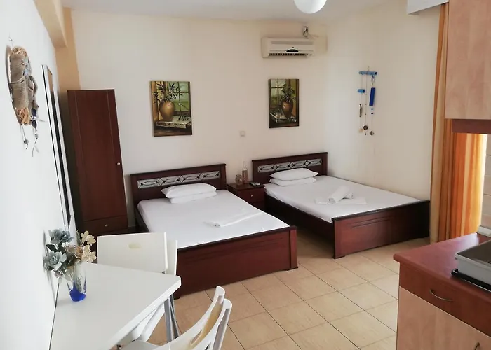 Sea Side Economou 3*