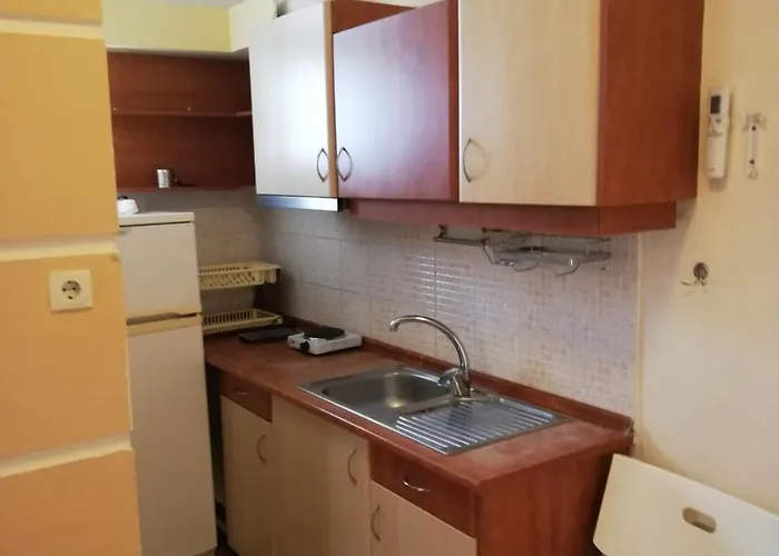Aparthotel Sea Side Economou 3*